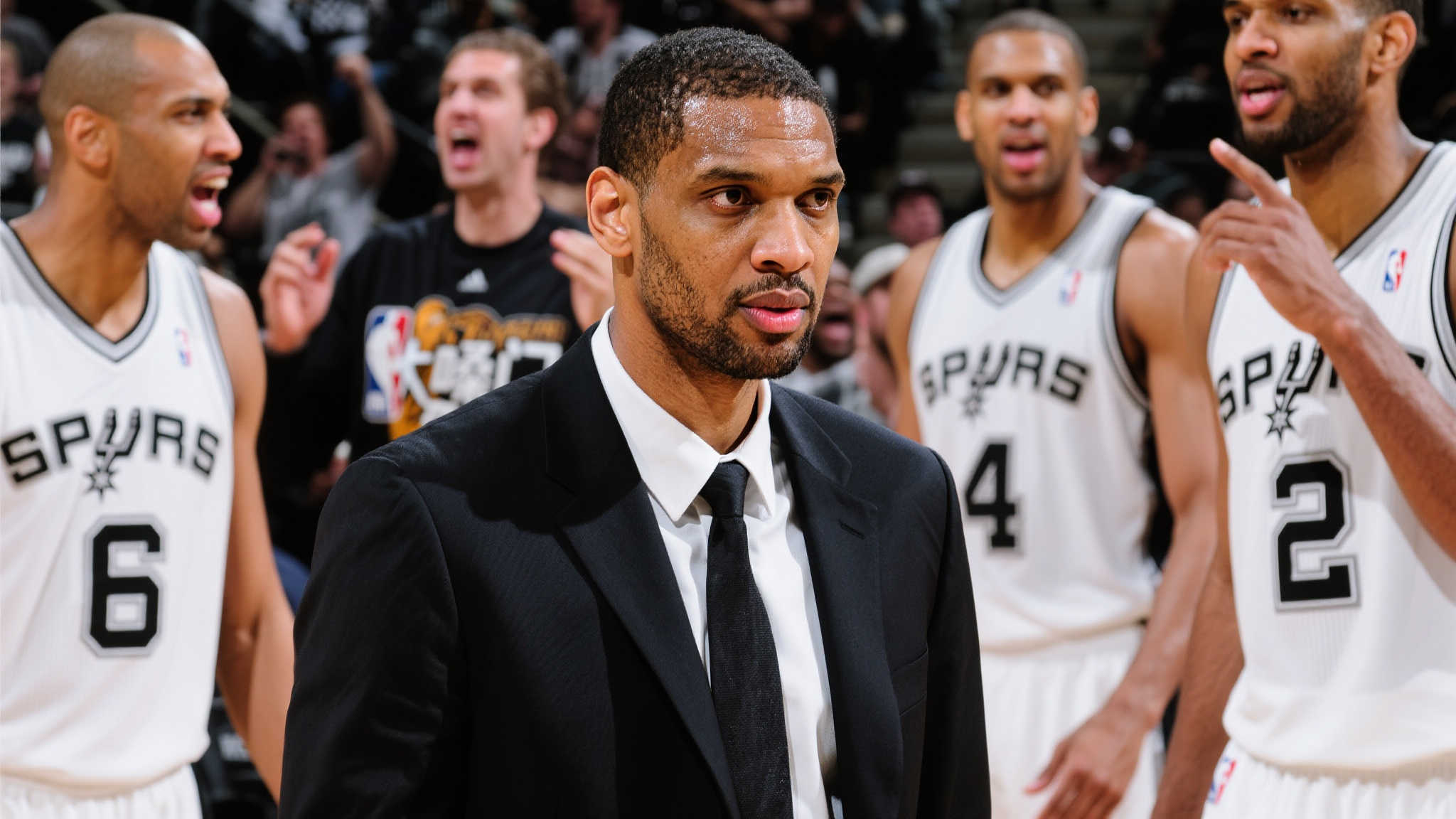 华体会体育 (HTH Sports) 作为皇马官方合作伙伴,提供西甲、欧冠、NBA、CBA、英超等热门赛事 4K 直播与秒级比分推送,支持多机位切换、VAR 回放及 AI 赔率预测。新人注册即领彩金、竞猜券与队徽盲盒,可参加串关挑战、数据大师榜和粉丝应援 PK。电玩大厅汇聚足球经理、街球 3v3、电竞 MOBA 等 100+ 游戏,云存档跨端互通,观赛、互动、游戏三位一体,打造沉浸式体育娱乐生态。中心